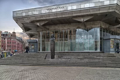 Услуги ремонта в районе “Чкаловской” (СПб)