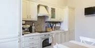 Фото кухни в классическом стиле 14 м