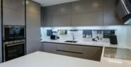 Фото гостиной-кухни в современном стиле 22 м