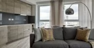 Фото гостиной-кухни в современном стиле 25 м