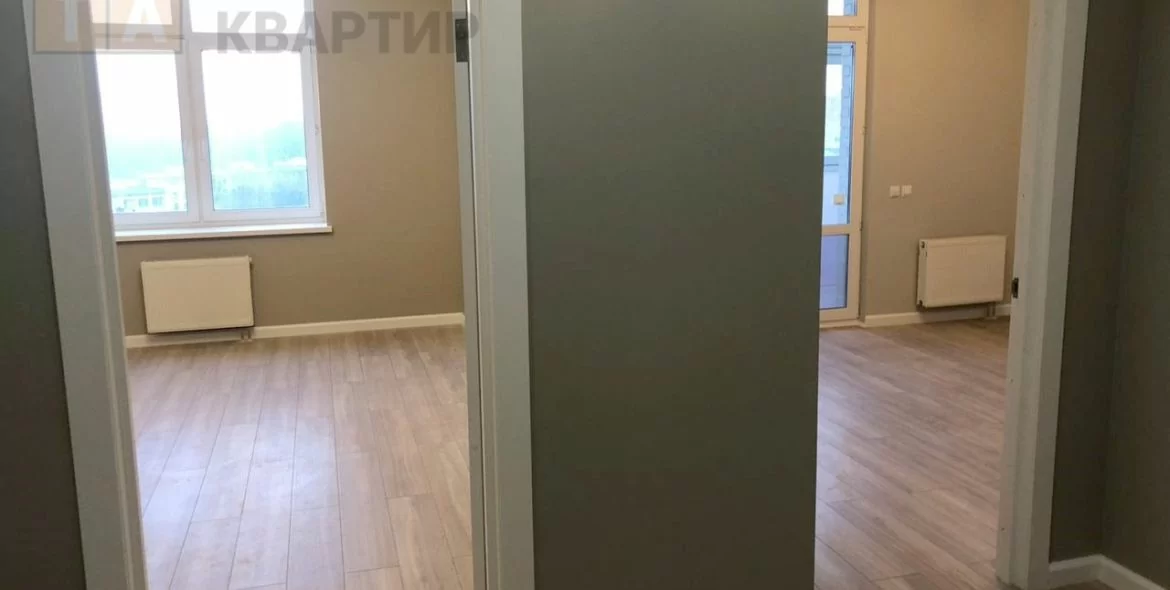Ремонт комнат, вид из коридора