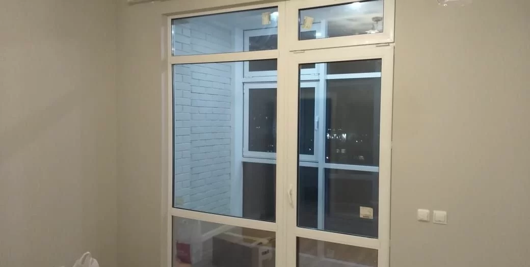 Ремонт кухни, выход на лоджию
