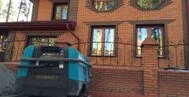 Установка подъезжает на объект